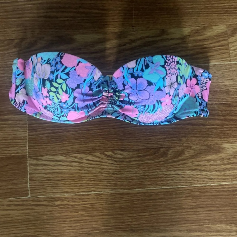Victoria secret bikini top 32-34B